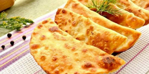 Paštiky s masem: 10 receptů, jak uvařit šťavnaté a křupavé domácí palačinky